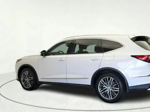 More photos of 2024 Acura MDX Advance at CarWise Gurnee, IL