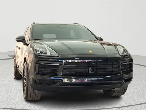 Photos of 2022 Porsche Cayenne S for sale in Gurnee, IL at CarWise Gurnee