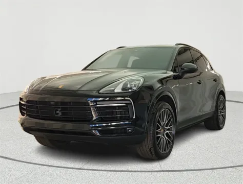 Another view of 2022 Porsche Cayenne S for sale in Gurnee, IL at CarWise Gurnee
