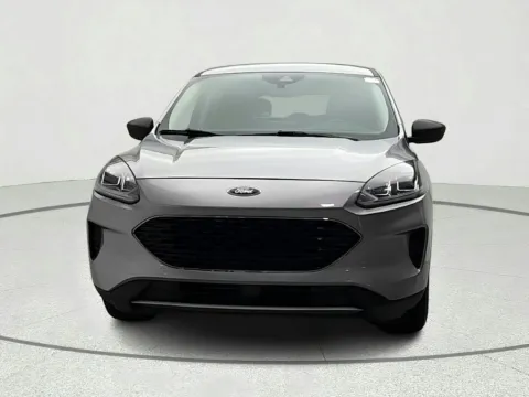 Photos of 2022 Ford Escape SE for sale in Gurnee, IL at CarWise Gurnee