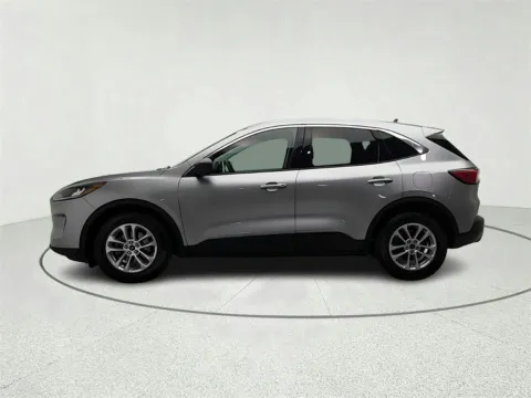 More photos of 2022 Ford Escape SE at CarWise Gurnee, IL