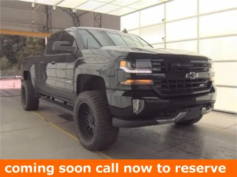 Black 2019 Chevrolet Silverado 1500 LD LT for sale in Gurnee, IL