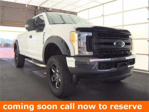 White 2017 Ford F-250SD XL for sale in Gurnee, IL