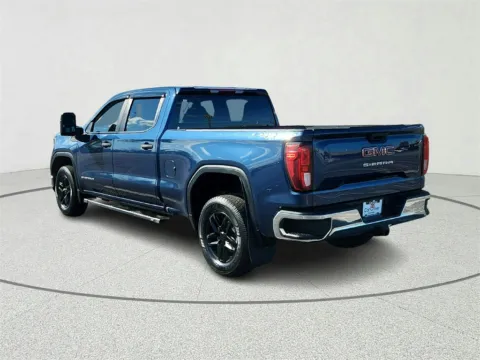 More photos of 2022 GMC Sierra 1500 Pro at CarWise Gurnee, IL