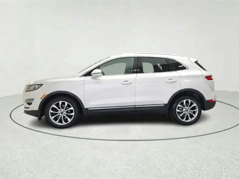 More photos of 2019 Lincoln MKC Select at CarWise Gurnee, IL