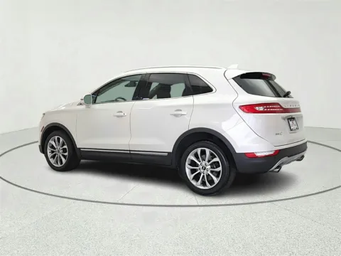 More photos of 2019 Lincoln MKC Select at CarWise Gurnee, IL