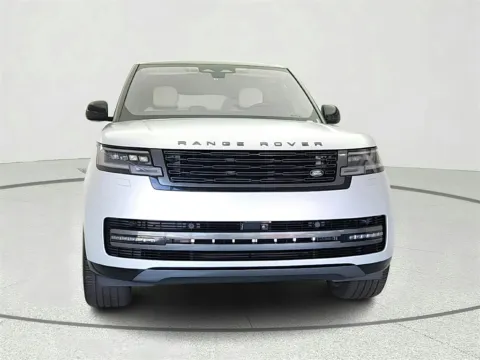 Photos of 2023 Land Rover Range Rover Autobiography for sale in Gurnee, IL at CarWise Gurnee