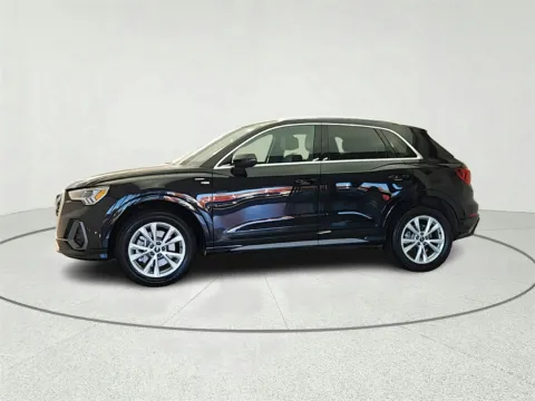 More photos of 2023 Audi Q3 Premium Plus at CarWise Gurnee, IL