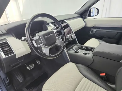 Gray 2021 Land Rover Discovery S R-Dynamic for sale in Gurnee, IL
