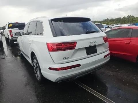 Photos of 2019 Audi Q7 55 Premium Plus for sale in Gurnee, IL at CarWise Gurnee