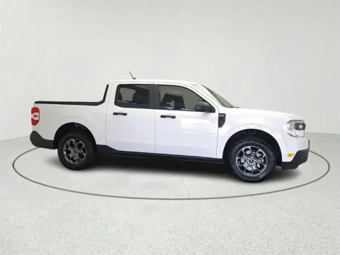 Photos of 2022 Ford Maverick XLT for sale in Gurnee, IL at CarWise Gurnee