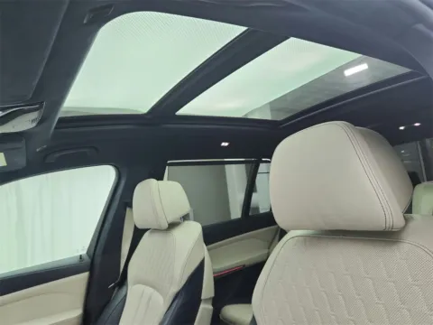 Another view of 2021 BMW X7 xDrive40i for sale in Gurnee, IL at CarWise Gurnee