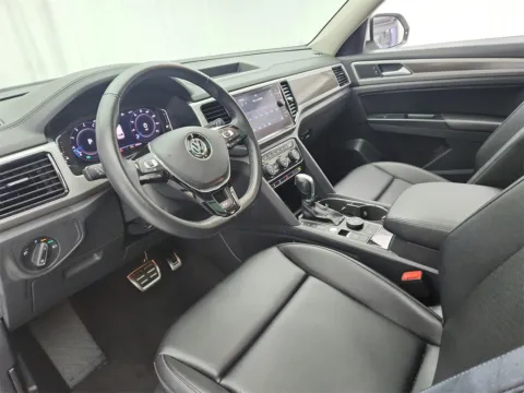 White 2019 Volkswagen Atlas 3.6L V6 SEL R-Line for sale in Gurnee, IL