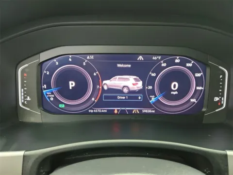 More photos of 2019 Volkswagen Atlas 3.6L V6 SEL R-Line at CarWise Gurnee, IL