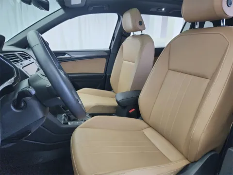Photos of 2022 Volkswagen Tiguan 2.0T SE for sale in Gurnee, IL at CarWise Gurnee