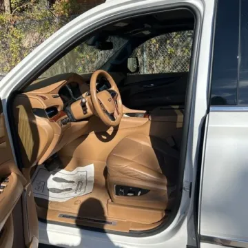 Another view of 2017 Cadillac Escalade ESV Platinum Edition for sale in Gurnee, IL at CarWise Gurnee