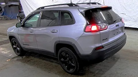 Photos of 2019 Jeep Cherokee Altitude for sale in Gurnee, IL at CarWise Gurnee