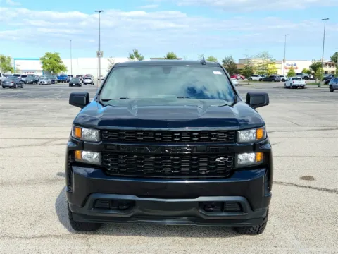Photos of 2021 Chevrolet Silverado 1500 Custom for sale in Gurnee, IL at CarWise Gurnee