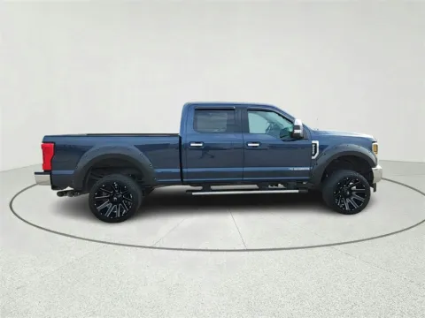 Another view of 2018 Ford F-250SD XLT for sale in Gurnee, IL at CarWise Gurnee