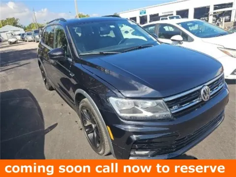 Black 2019 Volkswagen Tiguan 2.0T SEL R-Line for sale in Gurnee, IL