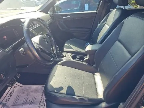 Another view of 2019 Volkswagen Tiguan 2.0T SEL R-Line for sale in Gurnee, IL at CarWise Gurnee