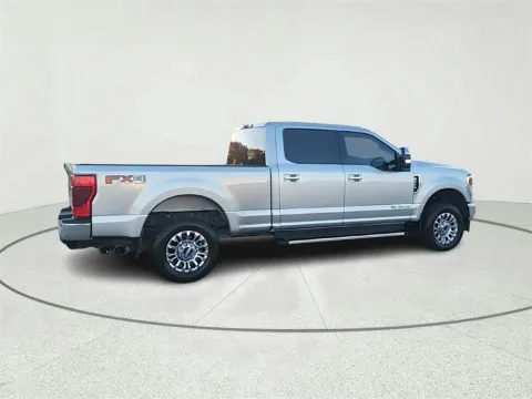 More photos of 2022 Ford F-250SD XLT at CarWise Gurnee, IL