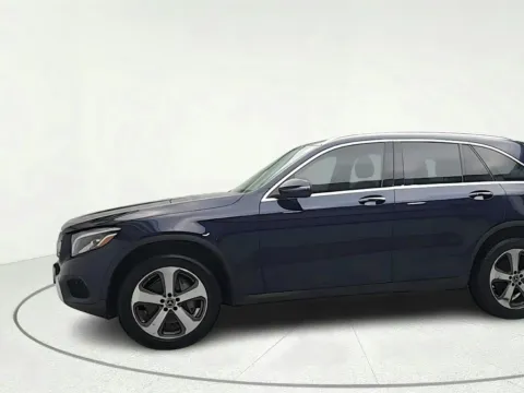 More photos of 2017 Mercedes-Benz GLC 300 at CarWise Gurnee, IL