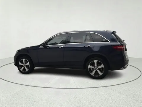 More photos of 2017 Mercedes-Benz GLC 300 at CarWise Gurnee, IL