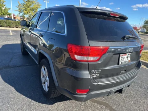 Photos of 2011 Jeep Grand Cherokee Laredo for sale in Gurnee, IL at CarWise Gurnee