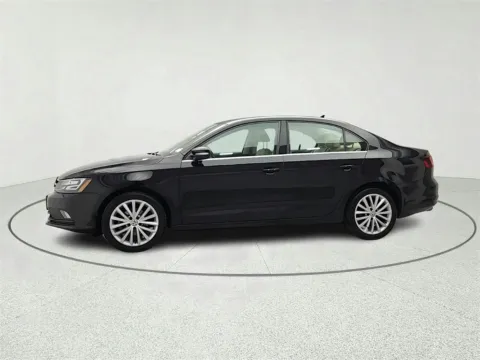 More photos of 2016 Volkswagen Jetta 1.8T SEL at CarWise Gurnee, IL