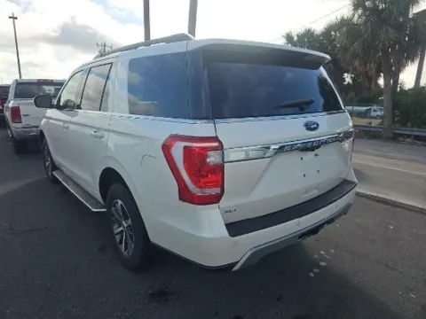 Photos of 2019 Ford Expedition XLT for sale in Gurnee, IL at CarWise Gurnee