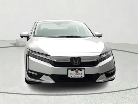 Photos of 2018 Honda Clarity Plug-In Hybrid Touring for sale in Gurnee, IL at CarWise Gurnee