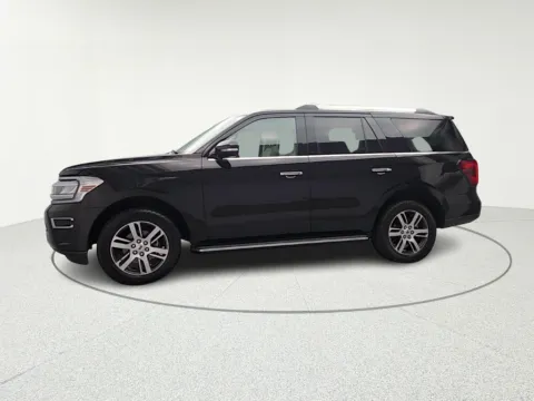 More photos of 2023 Ford Expedition Limited at CarWise Gurnee, IL
