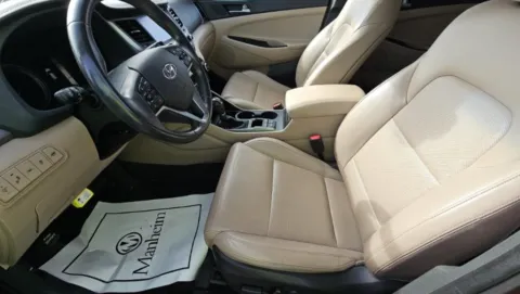 Another view of 2016 Hyundai Tucson Limited for sale in Gurnee, IL at CarWise Gurnee