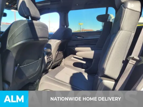 More photos of 2024 Jeep Grand Cherokee L Laredo at ALM Kia Perry, GA