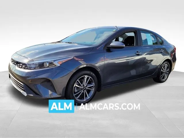 2023 Kia Forte LXS's photo
