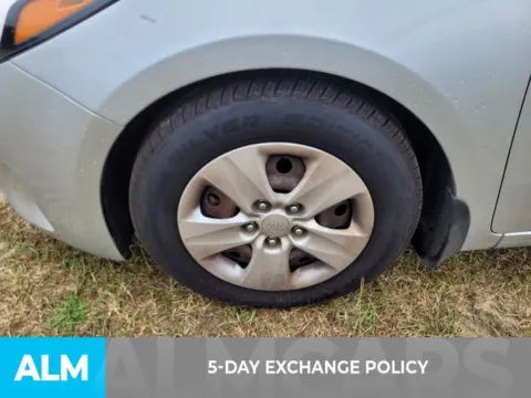 More photos of 2017 Kia Forte LX at ALM Kia Perry, GA
