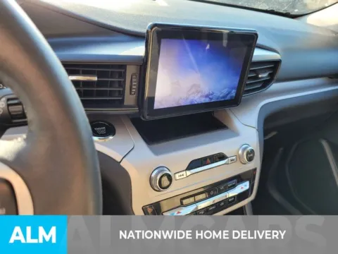 More photos of 2024 Ford Explorer XLT at ALM Kia Perry, GA