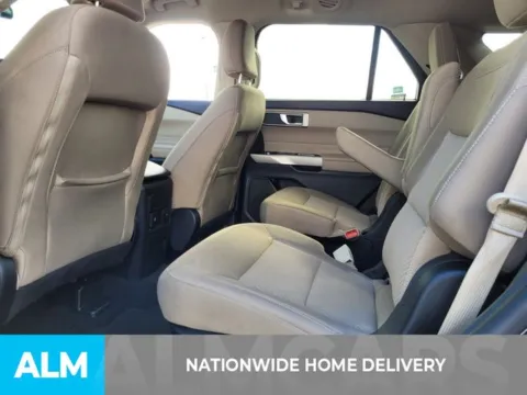 More photos of 2024 Ford Explorer XLT at ALM Kia Perry, GA