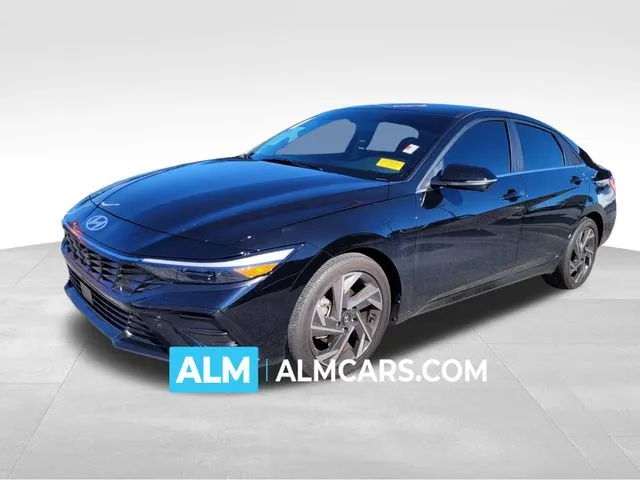 2024 Hyundai Elantra Limited's photo