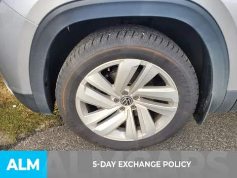 More photos of 2020 Volkswagen Atlas Cross Sport 3.6L V6 SE w/Technology at ALM Kia Perry, GA