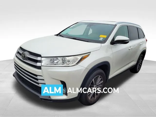2019 Toyota Highlander XLE's photo