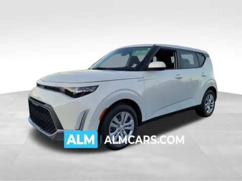 White 2024 Kia Soul LX for sale in Perry, GA
