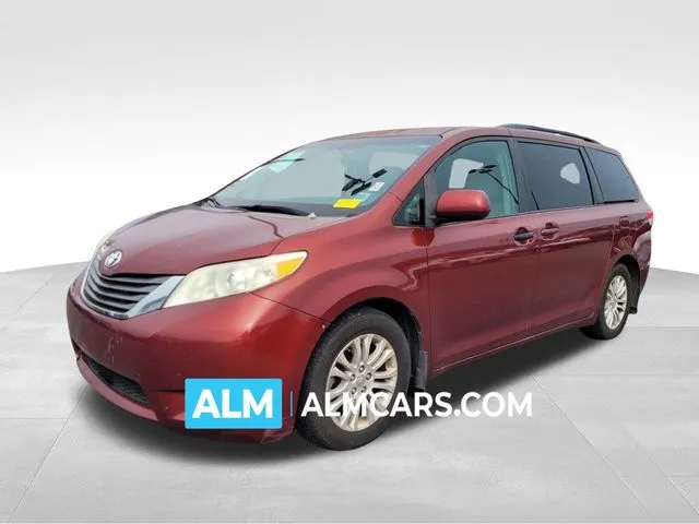 Black 2014 Toyota Sienna XLE for sale in Perry, GA