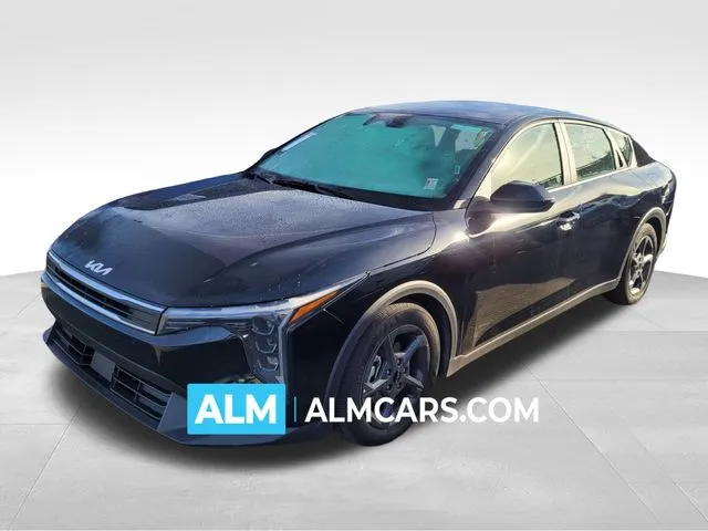 Used 2025 Kia K4 LXS with VIN 3KPFT4DE5SE059859 for sale in Lumberton, NC