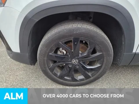 Another view of 2024 Volkswagen Taos 1.5T SE for sale in Perry, GA at ALM Kia Perry