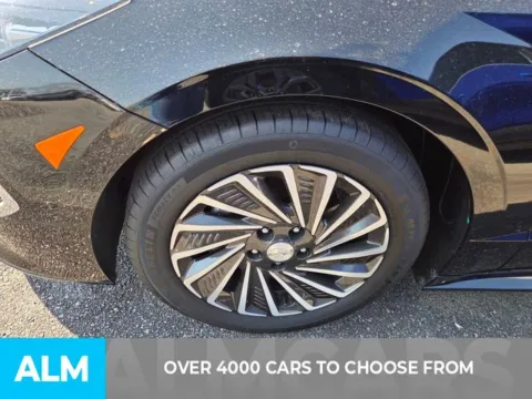 Photos of 2023 Hyundai Sonata Hybrid SEL for sale in Perry, GA at ALM Kia Perry