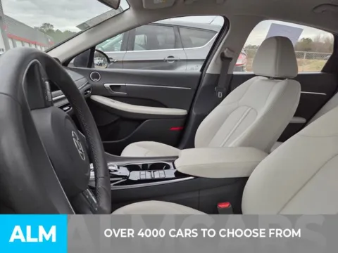 Another view of 2023 Hyundai Sonata Hybrid SEL for sale in Perry, GA at ALM Kia Perry