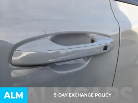 More photos of 2021 Kia Telluride SX at ALM Kia Perry, GA