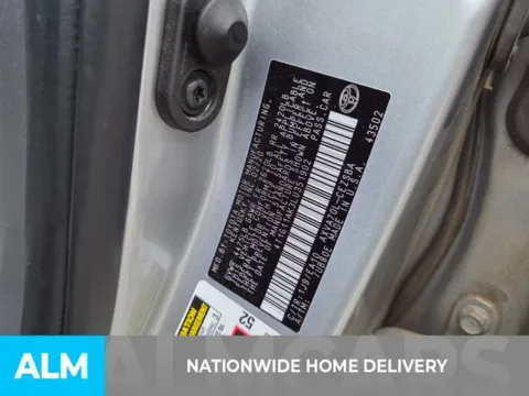 More photos of 2020 Toyota Camry SE at ALM Kia Perry, GA